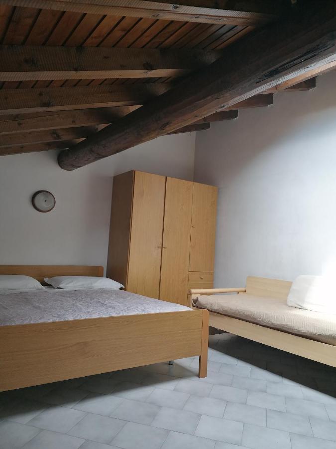 Casa Vacanze 'La Piazza' Villa Zone Buitenkant foto