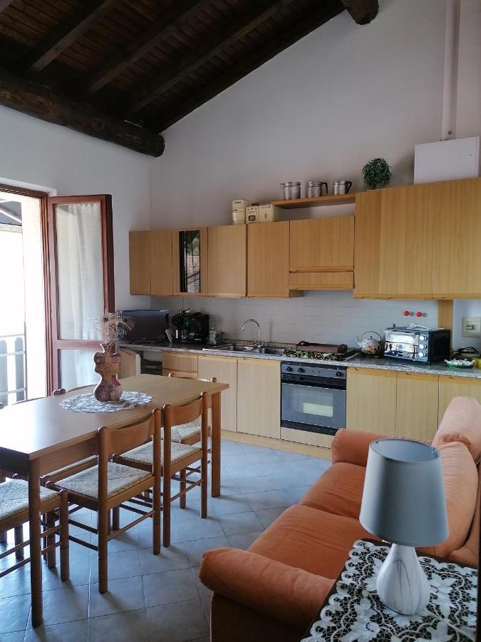 Casa Vacanze 'La Piazza' Villa Zone Buitenkant foto